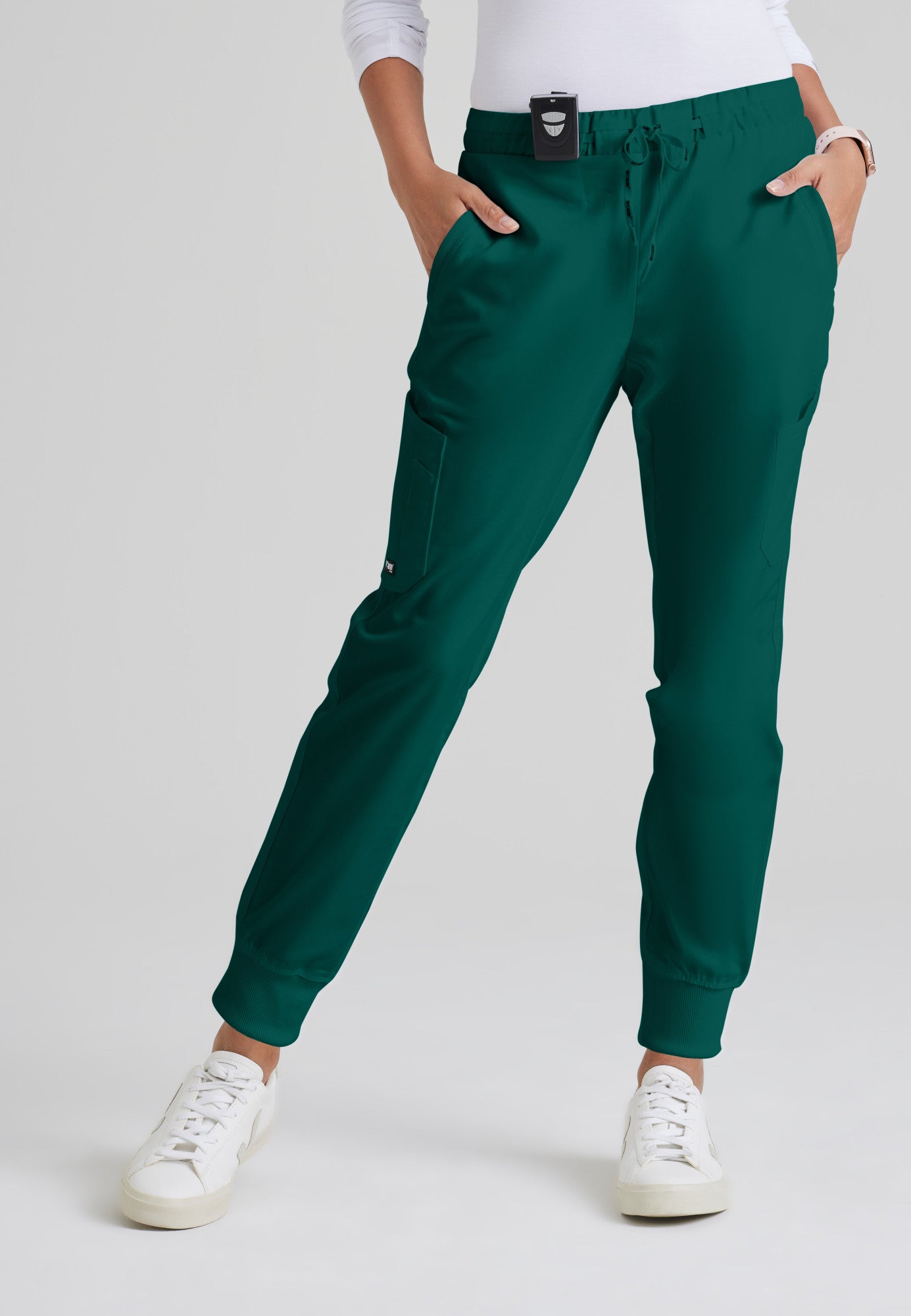 Kira Jogger - Hunter Green - Jen's Scrubs
